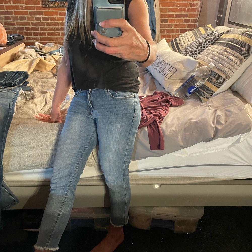 Kinsey skinny crop